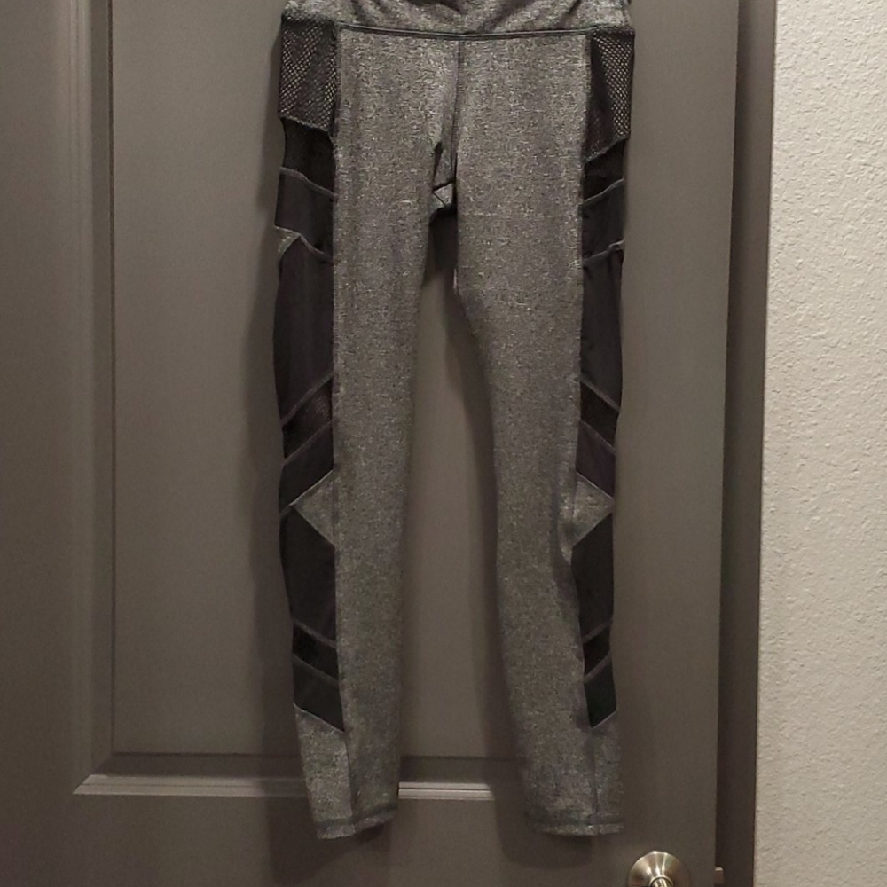 EUC Electricyoga Leggings